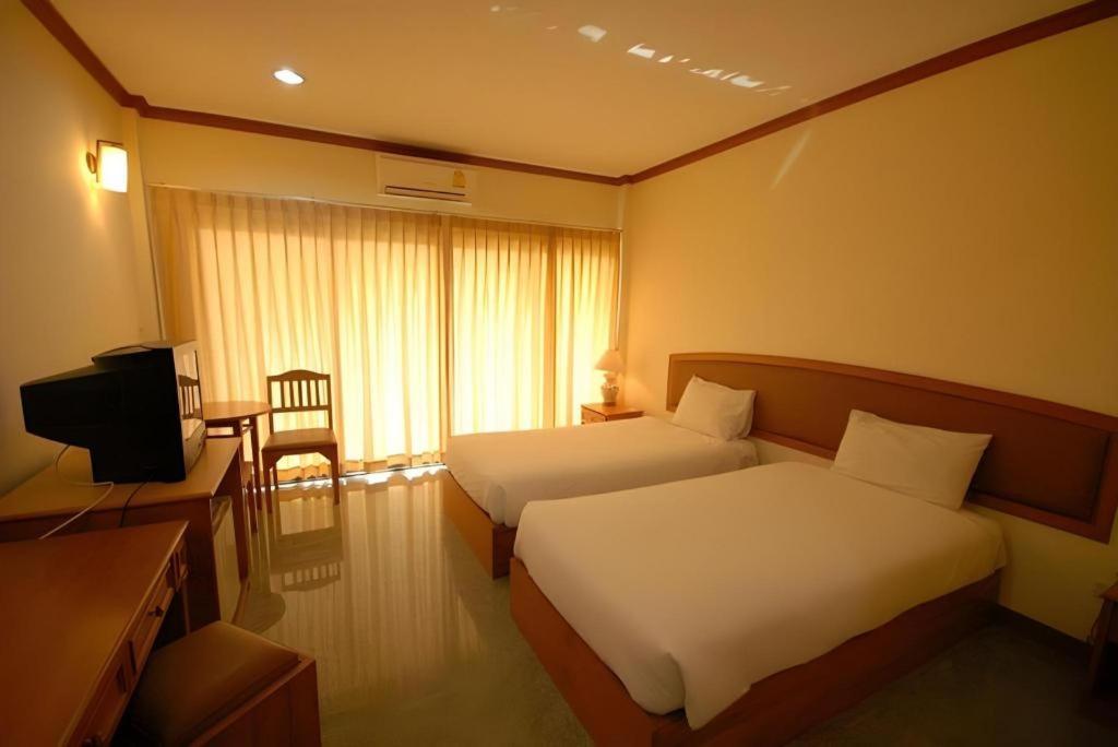 Golden Land Hotel Chiang Rai Exterior foto