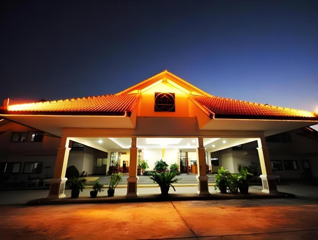 Golden Land Hotel Chiang Rai Exterior foto